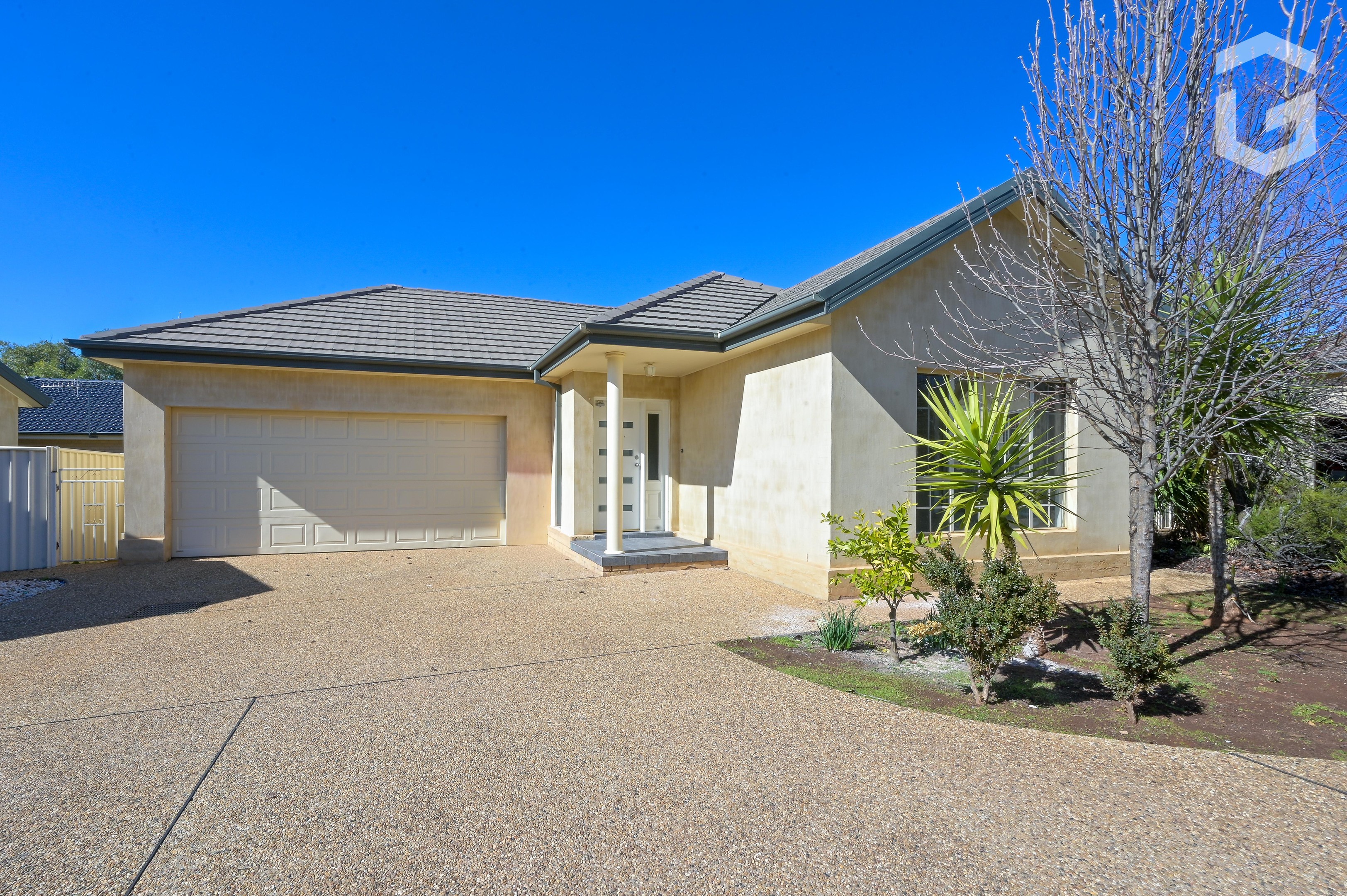 A rare opportunity to secure a beautifully designed, free-standing villa in the highly sought-after Collina area.